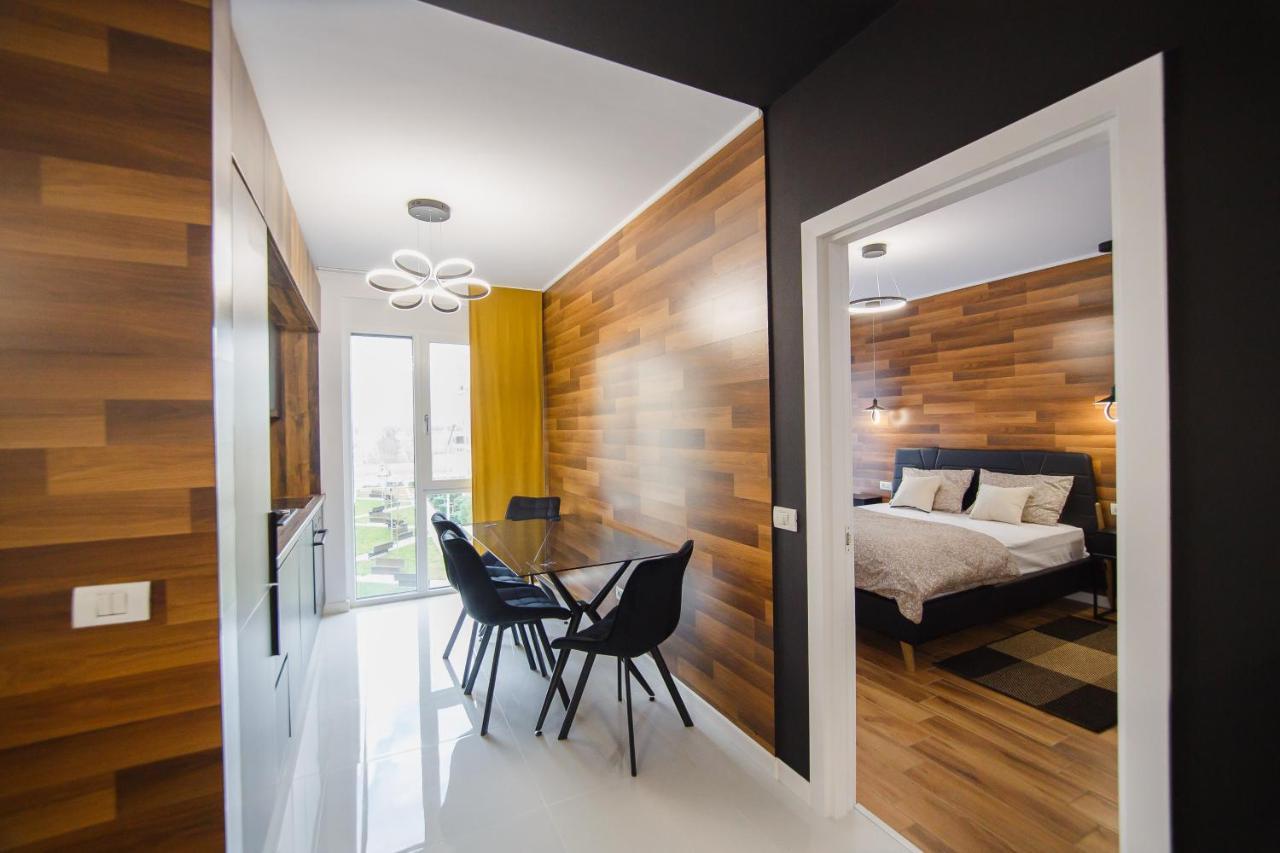 Chocolate Delight At West Residence ออราแด ภายนอก รูปภาพ